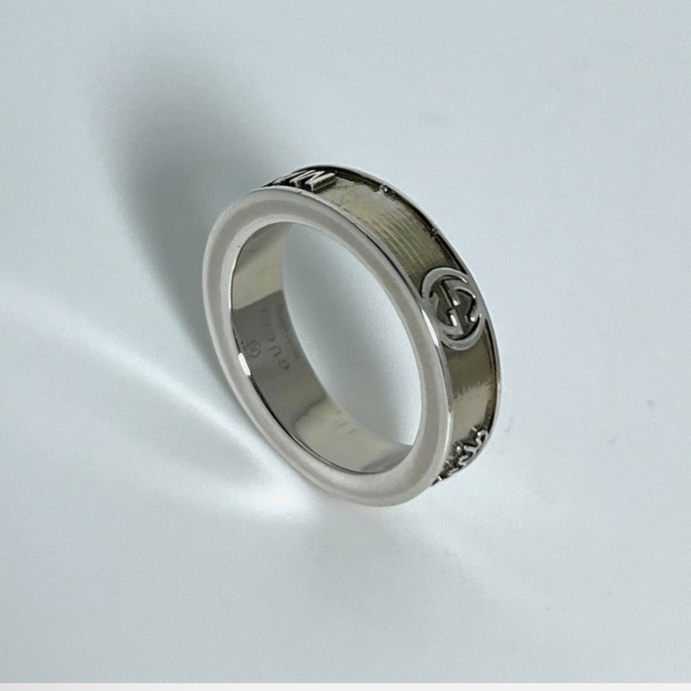 Gucci Silver Script Ring - Picture 4 of 5
